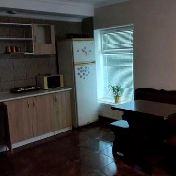 Здам однокімнатну частину будинку на Гніванському шосе,Аграрний універ