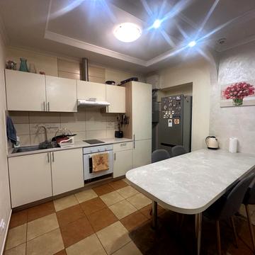 Максима Залізняка вул., 22/1