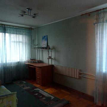 Продам Недорого Реальную  2 к на Салтовке в жилом состоянии с мебелью