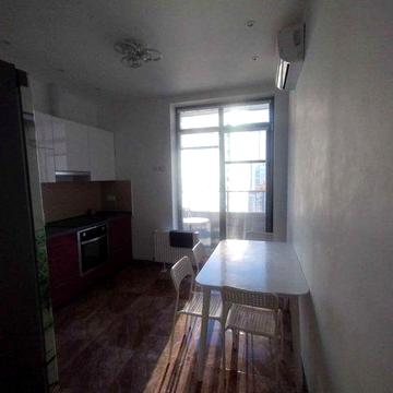 Квартира в новострое с балконом Генуэзская