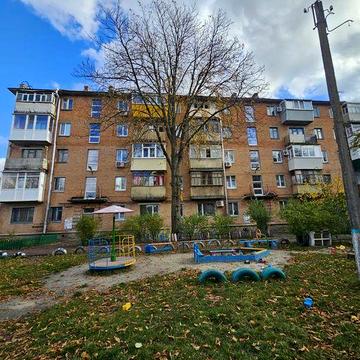 Продаж 3х.кімнатної квартири.зупинка Лілі Убийвовк.