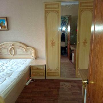 Хорошая однушка на Бульваре Вечерний.Оплата помесячно.Заселим сразу.