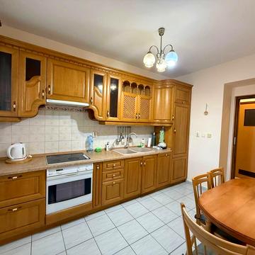 Лесі Українки бульв., 21