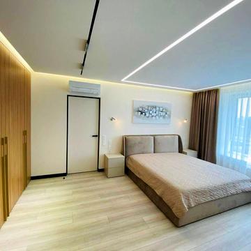 Золотоустівська вул., 25