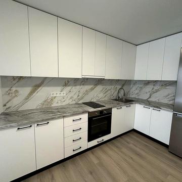 Продам 1-кімнатну квартиру . Новобудова . Центр. Є -оселя  . ЖК Абрикос