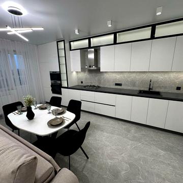 Продам евродвушку Ремонт Центр Голливуд Сертификат ЖК Лісовий