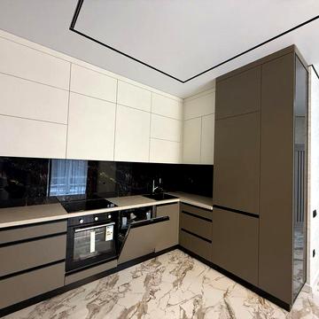 Продам боковий таунхаус з ремотом