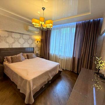 Центр! 3к! Університет, Золоті ворота! Дмитрівська, 2