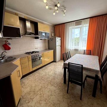 Сдам 2ую квартиру новострой 70м пр.Гагарина,/ул.Сегедская газ 12000грн