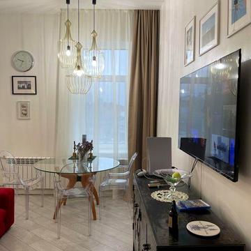 Продам 3 кімнатну квартиру в центрі