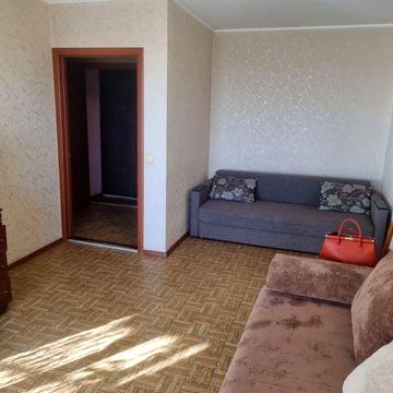 Хорошая 1к кв на Основе (недалеко Одесская)