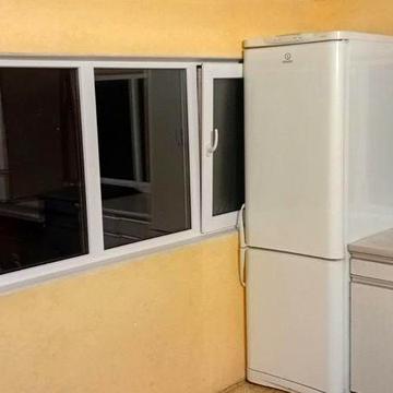 Продається чотирьох кімнатна квартира і магазин