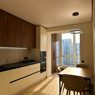 Продаж однокімнатна квартира з ремонтом ЖР Княгинин центр поруч ратуша