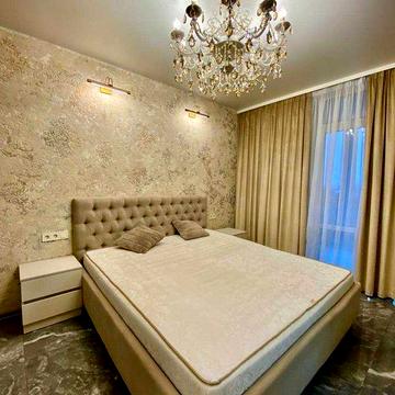 Зарічна 6, ЖК Славутич, метро Славутич 3 хв, Невисокий поверх, Є ТОРГ!