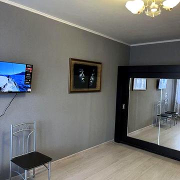 Оренда 2-кімнатної квартири | вул. Пчілки 2б, 19 поверх