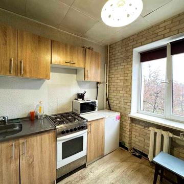 Оренда просторої 1к квартири, пр. Відрадний 24/93, є ГАЗ!