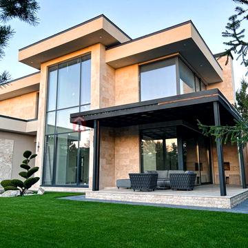 Сучасний преміальний будинок у містечку City Park (Villa Riviera)
