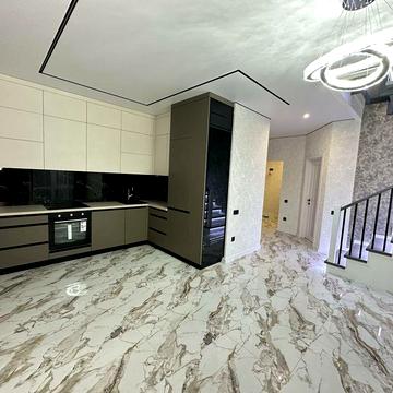 Продам Дуплекс з ремонтом