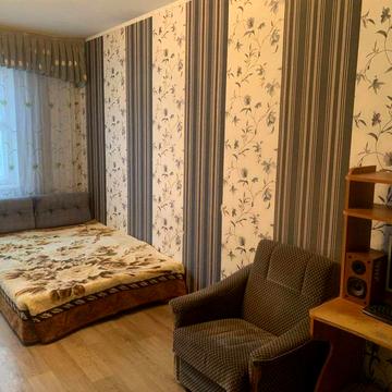 Сдам большую 3-комн кв на Троещине