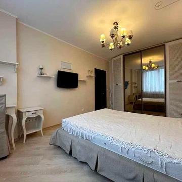 2 кімн.квартира Касіяна 2/1  м.Іподром Теремки-2