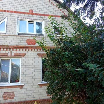 Міцний, добротний будинок з усіма зручностями.Продаж.ТОРГ