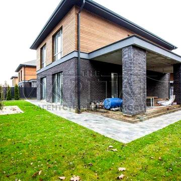 Продаж / Будинок / 252 м2  / Чайки / вул. Валерія Лобановського