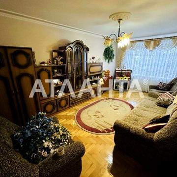 Продається трикімнатна квартира у місті Самбір на вулиці Шухевича