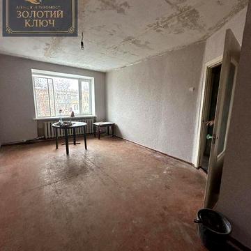 "Продаж 1к. квартири, 5/5 пов., 30.20 м², Новомиколаївка