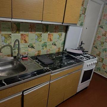 Оренда 3 кімнатної квартири в центрі смт Люблинець