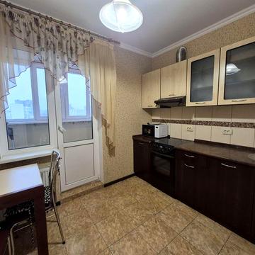 Генератор! Здам затишну 1-кімнатну вул. Милославська 2в, Троєщина