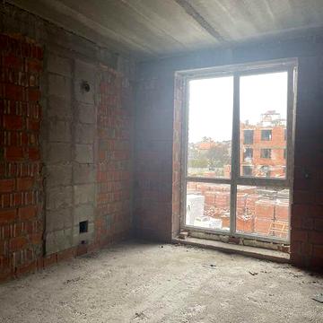 Продаж 1к квартири  35.7м на вул Соборній ( центр міста)