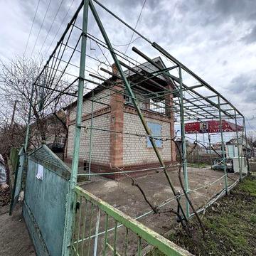 Продається двух поверхова дача біля Марьянівки .