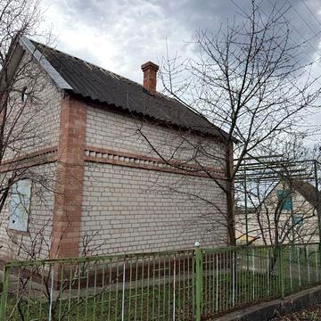 Продається двух поверхова дача біля Марьянівки .