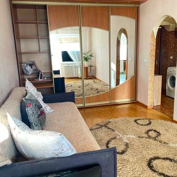 Оренда 1-кімнатної Квартири, Пасічна (31 м²), З Балконом. Є Бойлер