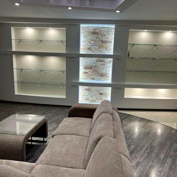 Продається 3-кімнатна квартира з ремонтом біля метро «Позняки»!