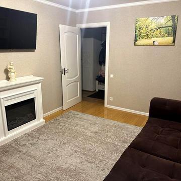 Трикімнатна квартира в Росвигові від власника