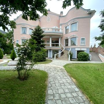 Кузьми Скрябіна пров., 2а