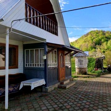 Будинок у Шешорах