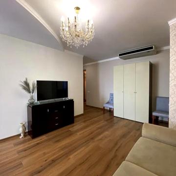 Сімферопольська вул., 11