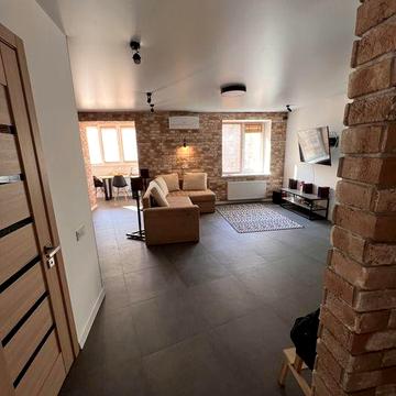 Власник.Здам квартиру студію в новобудові пр.Свободи 3й поверх