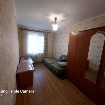 Здам 3х поряд з центром, берем військових