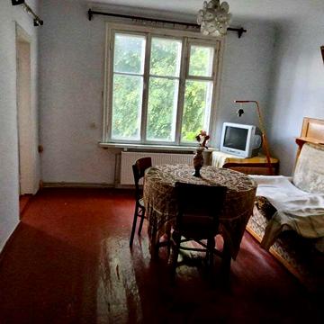 Продається 2-кімнатна квартира. Терміново