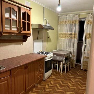 Однокомнатная квартира в кирпичном доме на Таирова