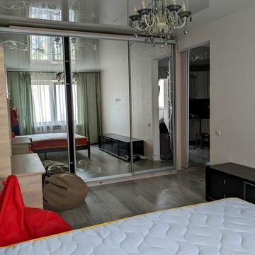 Григорія Ващенка вул., 7