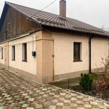 Будинок з просторою ділянкою для ведення господарства у Житомирі