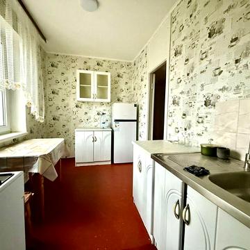 Оренда 2 кімнатної квартири вул.Ясна