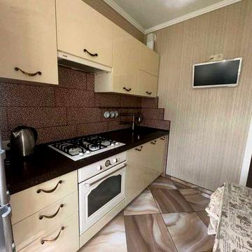 Оренда 2-к квартири на вул. Драгоманова (М.ПОЗНЯКИ)