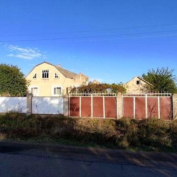 Продам будинок смт Токарівка