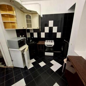 Сдам 1 комн.  в Приморском Р-не в центре на Дегтярной