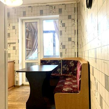 Продається 1 кімн квартира піски 2 поверх південний